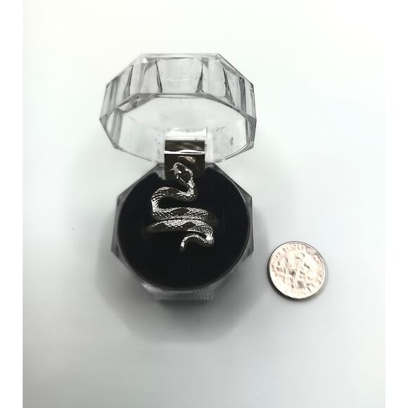 New Adjustable Black Enamel Snake Ring - Picture 4 of 5